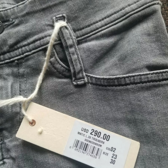 100% Authentic Rare Diesel Jeans - Picture 2 of 3